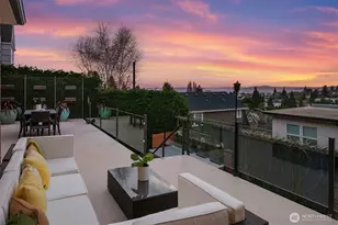 2409 29th Ave W, Seattle, WA 98199 - Photo 12