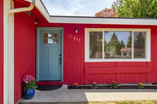 11935 8th Ave SW, Seattle, WA 98146 - Photo 2