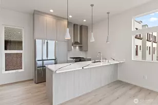 2921 Franklin Ave E, Seattle, WA 98102 - Photo 8