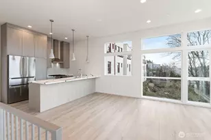 2921 Franklin Ave E, Seattle, WA 98102 - Photo 4