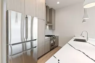 2921 Franklin Ave E, Seattle, WA 98102 - Photo 10