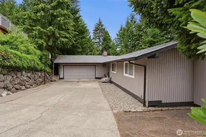 18027 10th Place NE, Poulsbo, WA 98370 - Photo 2