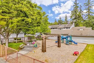 23313 Cedar Way, Mountlake Terrace, WA 98043 - Photo 34