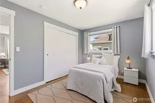 6825 Linden Ave N, Seattle, WA 98103 - Photo 22