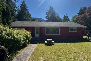 660 Commercial Ave, Darrington, WA 98241 - Photo 1