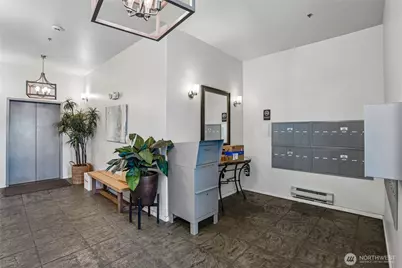 500 Elliott Avenue W #205, Seattle, WA 98119 - Photo 16