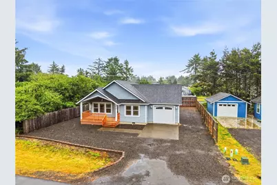 410 Ensign Avenue NW, Ocean Shores, WA 98569 - Photo 2