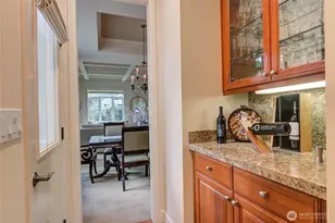 323 240th Pl SE, Sammamish, WA 98074 - Photo 16