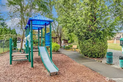 323 240th Place SE, Sammamish, WA 98074 - Photo 40