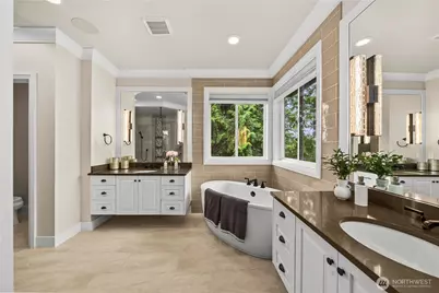 10223 NE 22nd Place, Bellevue, WA 98004 - Photo 20