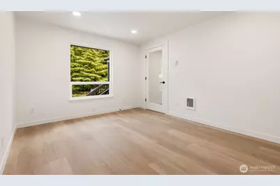 18103 81st St E, Bonney Lake, WA 98391 - Photo 14
