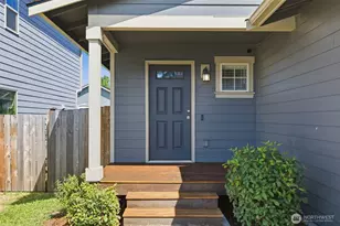 714 SE Olga Cir, Port Orchard, WA 98366 - Photo 4