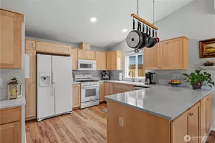 6326 107th Pl NE, Marysville, WA 98270 - Photo 8