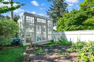 7541 Seward Park Ave S, Seattle, WA 98118 - Photo 30