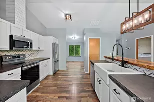 8816 324th St E, Eatonville, WA 98328 - Photo 12