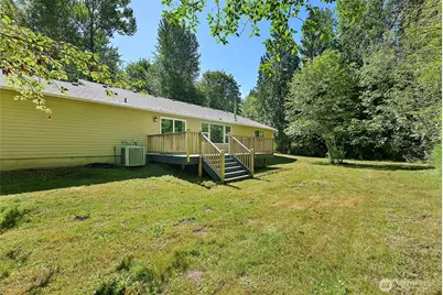 8816 324th St E, Eatonville, WA 98328 - Photo 32