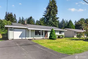 19209 Grannis Rd, Bothell, WA 98012 - Photo 2
