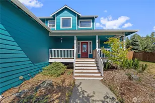1702 SW Ulysses St, Oak Harbor, WA 98277 - Photo 2