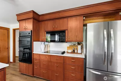 15724 13th Avenue SW, Burien, WA 98166 - Photo 8