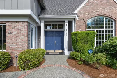 1032 84th Avenue NE, Medina, WA 98039 - Photo 2