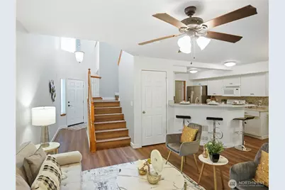 14607 52nd Avenue W #609, Edmonds, WA 98026 - Photo 2