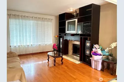 18416 80th Avenue Ct E, Puyallup, WA 98375 - Photo 2