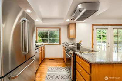 9626 NE 129th Place, Kirkland, WA 98034 - Photo 8