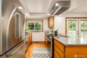 9626 NE 129th Pl, Kirkland, WA 98034 - Photo 8