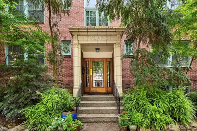 408 Bellevue Avenue E #205, Seattle, WA 98102 - Photo 1