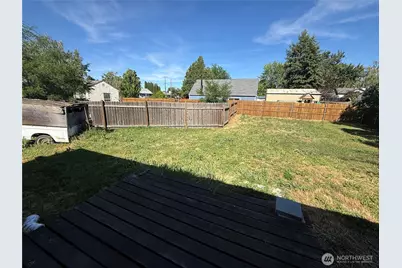 305 S Roosevelt Street, Walla Walla, WA 99362 - Photo 2