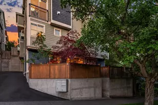 3670 Dayton Ave N, Seattle, WA 98103 - Photo 38