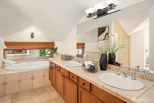 3670 Dayton Ave N, Seattle, WA 98103 - Photo 24