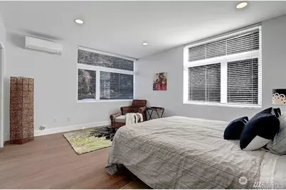 1507 Lakeview Blvd E, Seattle, WA 98102 - Photo 10