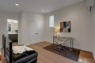 1507 Lakeview Blvd E, Seattle, WA 98102 - Photo 12