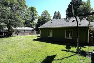 10433 1st Ave SW, Burien, WA 98146 - Photo 16