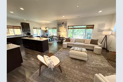 2744 S 120th Place, Seattle, WA 98168 - Photo 4