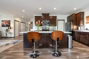 2744 S 120th Pl, Seattle, WA 98168 - Photo 12