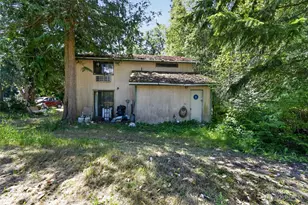 548 Lemmon Rd, Port Angeles, WA 98362 - Photo 2