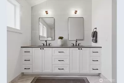 1970 25th Avenue E, Seattle, WA 98112 - Photo 28