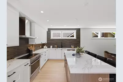 1970 25th Avenue E, Seattle, WA 98112 - Photo 12