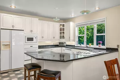 1005 11th Street, Bellingham, WA 98225 - Photo 20