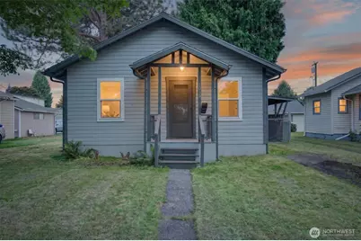 1035 16th Avenue, Longview, WA 98632 - Photo 1