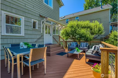7347 19th Avenue NE, Seattle, WA 98115 - Photo 10