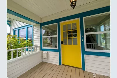 1022 Oakes Avenue #B, Everett, WA 98201 - Photo 2