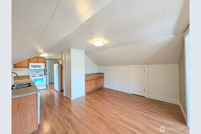 1022 Oakes Avenue #B, Everett, WA 98201 - Photo 10