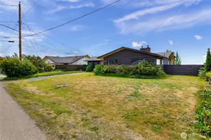 3923 Cliffside Dr, Bellingham, WA 98225 - Photo 2