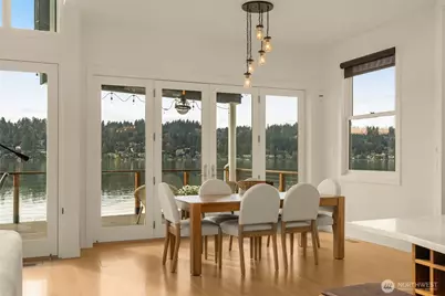 6007 Hazelwood Lane SE, Bellevue, WA 98006 - Photo 16