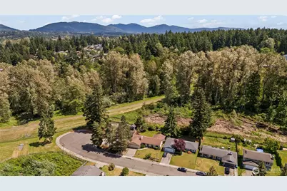 16516 133rd Place SE, Renton, WA 98058 - Photo 32