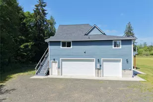 1518 Ocean Beach Rd, Hoquiam, WA 98550 - Photo 2