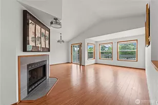 2616 130th Street NE, Seattle, WA 98125 - Photo 2